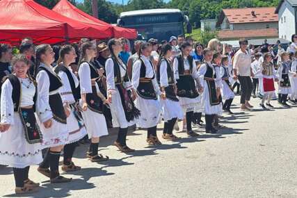 IGRE IZ SVIH KRAJEVA Na smotri folklora oko 600 učesnika iz Srpske i Hrvatske
