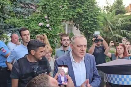 (VIDEO) Objasnio odakle mu 400.000 KM: Policija odvela Miličevića, EVO ŠTA JE PORUČIO GRAĐANIMA