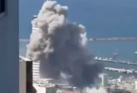 (VIDEO) LJUDI BJEŽE DA SE SPASU, RAKETE PADAJU Dramatični snimci iranskog napada na Izrael, Haifa u PLAMENU