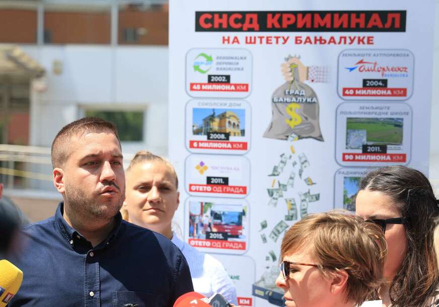 (FOTO) Drinić oštro odgovorio Ninkoviću "Želite da nas strpate u zatvor, ZATO ŠTO NE MOŽETE DA NAS POBIJEDITE"