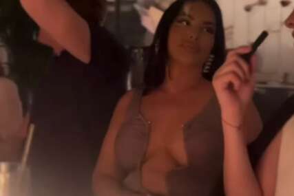 (FOTO) Seka pokazala BUJNE GRUDI: Haljina pripijena uz tijelo, umalo joj sve ispalo
