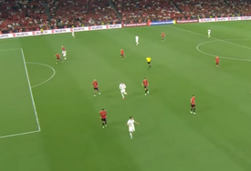 (VIDEO) CIJELI STADION SE ZALEDIO Mitrović umalo da utiša Albance usred Tirane, pogledajte najbolju šansu za Srbiju