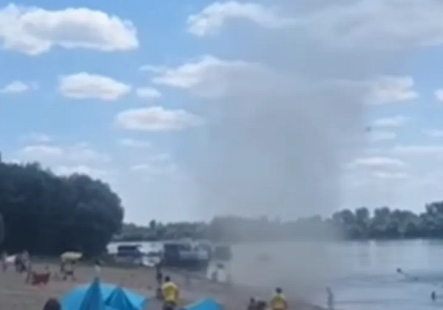 Tornado na plaži u Srbiji