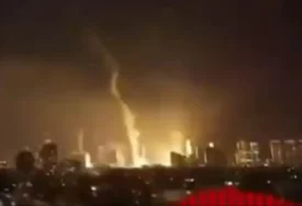 (VIDEO) U toku operacija „PRAVO OBEĆANJE 3“: Vatreno nebo nad Tel Avivom, RAKETE PADAJU na centar grada, ovo je trenutak kada je sve počelo