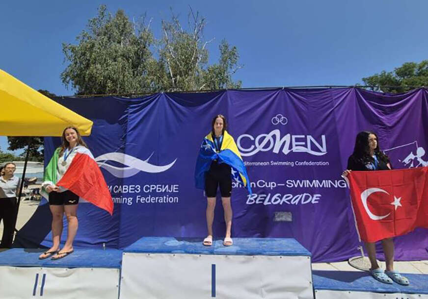 Zerina Vrabac sa zlatnom medaljom