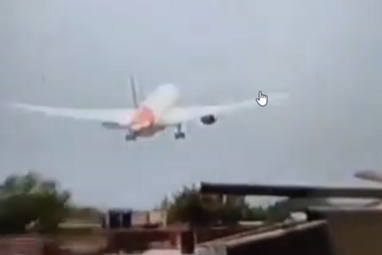 STRAŠNE SCENE Nekadašnji premijer se nalazio u avionu koji se srušio u Indiji