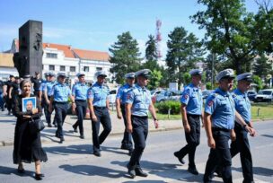 Skup policajca u Bijeljini