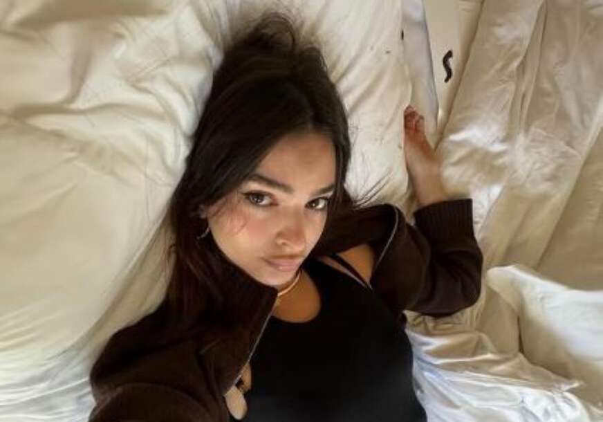 emili ratajkovski 