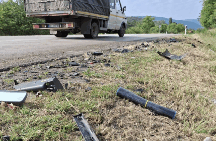 Odlazak na more završio tragično: U stravičnom sudaru 2 automobila POGINULA DJEVOJČICA (3), njeni otac, majka i sestra (5) teško povrijeđeni
