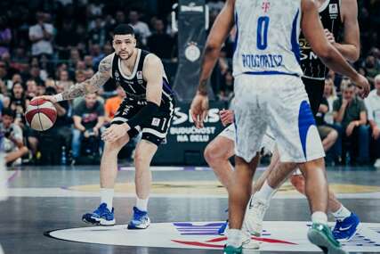 PARTIZAN NA KORAK OD TITULE Crno-bijeli prelomili Budućnost u posljednjoj četvrtini i poveli u finalnoj seriji