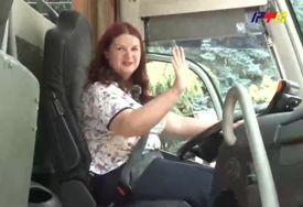 (VIDEO) Rado sluša pohvale da VOZI BOLJE OD MUŠKARACA: Maja je prvi ženski VOZAČ AUTOBUSA, a svoj posao ne bi mijenjala nikada