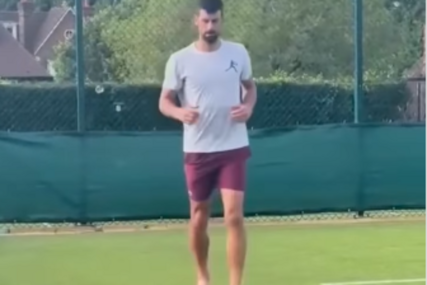 (VIDEO) U opasnoj formi: Nole odradio prvi trening pred Vimbldon