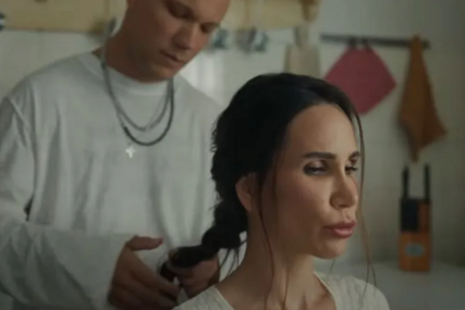 (VIDEO) Spot NIKOLIJE I RELJE nikog nije ostavio ravnodušnim: Pjevačica progovorila o intmnim scenama koje su snimali