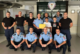(FOTO) Primjer prave humanosti: Policajac Njegoš iz Banjaluke OTVORIO VRATA SVOG DOMA dječaku (15) iz Kosovske Kamenice