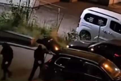 (VIDEO) NASELJEM ODJEKUJU SIRENE Pojavio se snimak pljačke bankomata u Sarajevu
