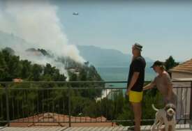 (VIDEO) VIŠE OSOBA POVRIJEĐENO Nakon drame kod Omiša situacija na požarištu mirna, izgorjelo 290 hektara