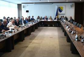 (FOTO) Burno na sastanku u Sarajevu: Vukanović optužio Čovića da zajedno sa Dodikom RUŠI INSTITUCIJE BiH, Miličević istakao da su "građani Srpske ŽRTVE REŽIMA"