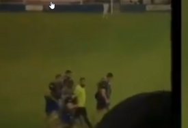 (VIDEO) Arbitar završio u zatvoru, razlog je strašan: Sudija dao fudbaleru žuti karton, pa UHAPŠEN NASRED TERENA