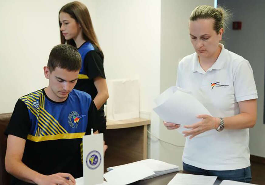 Nadaju se medaljama na EYOF: Potpisani ugovori s najboljim tekvondoistima