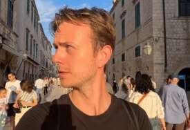(VIDEO) "Radije posjetite Crnu Goru" Travel bloger poručio turistima da LJETI IZBJEGAVAJU HRVATSKU, ovo je razlog