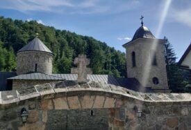 Vidovdan je jedan od NAJVAŽNIJIH PRAZNIKA KOD SRBA: Ko ustane prije zore i pomoli se ovim riječima, tom uspjeh ne gine, a žene trebaju ispoštovati jedan običaj