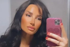 SVI KAŽU DA JE ISTA MAJKA Ovo je kćerka Goce Božinovske koja se porodila u Americi, nikada se nije eksponirala u javnosti
