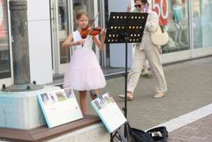 Djevojčica, violina, sviranje