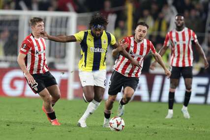 "TJERALI SU ME DA UZIMAM DOPING" Alan Sent-Maksiman izašao u javnost i otkrio šta se dešavalo u Fenerbahčeu