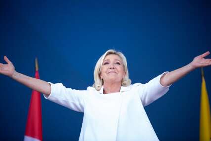 "Ozbiljan napad na pluralizam i demokratske promjene" Drama u Francuskoj, policija upala u prostorije kancelarije stranke Marin Le Pen
