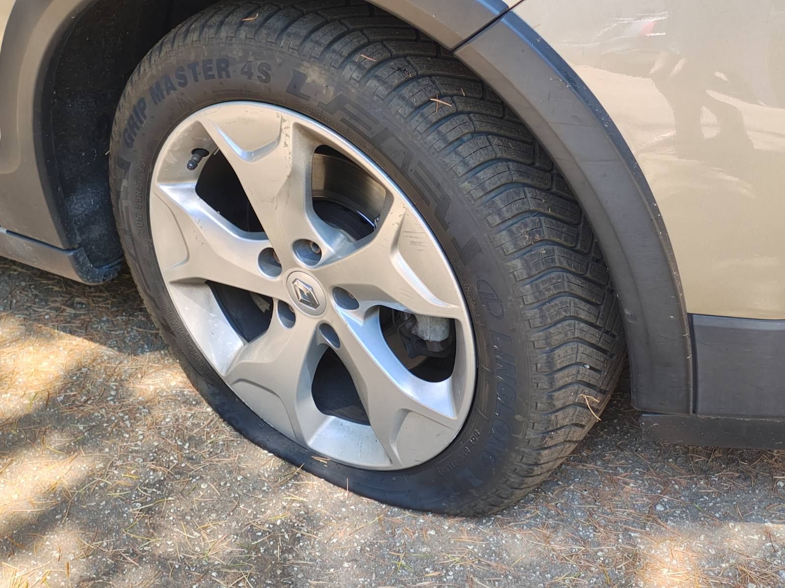 Evo koji je ispravan pritisak u gumama zimi za uštedu goriva i bezbjednu vožnju