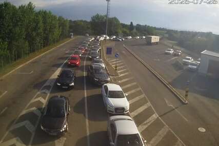 Granični prelaz Gradina- ulaz u Republiku Srpsk
