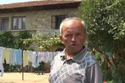 (VIDEO) Osuđivali ga što nije oženio Srpkinju: Krsti Simiću je Albanka RODILA 4 SINA, zbog njega je promijenila vjeru i udala se u crkvi