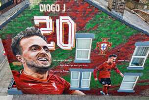 Mural u Liverpoolu u čast Dioga Jote i njegovog brata