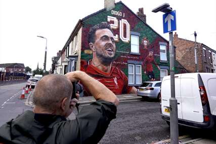 Mural u Liverpoolu u čast Dioga Jote i njegovog brata
