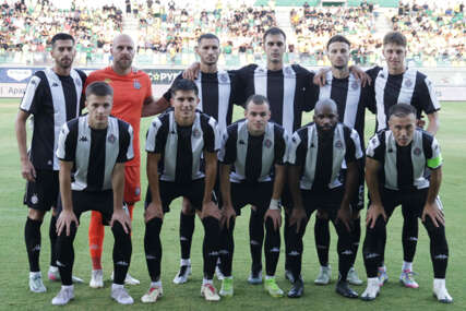 početnih 11 ekipe Partizana protiv AEK