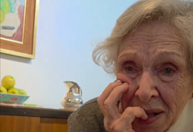 (VIDEO) "Volim te Hose, voljeli smo se" Baka (100) uz pomoć AI ponovo VIDJELA POKOJNOG MUŽA, snimak raznježio cijeli svijet