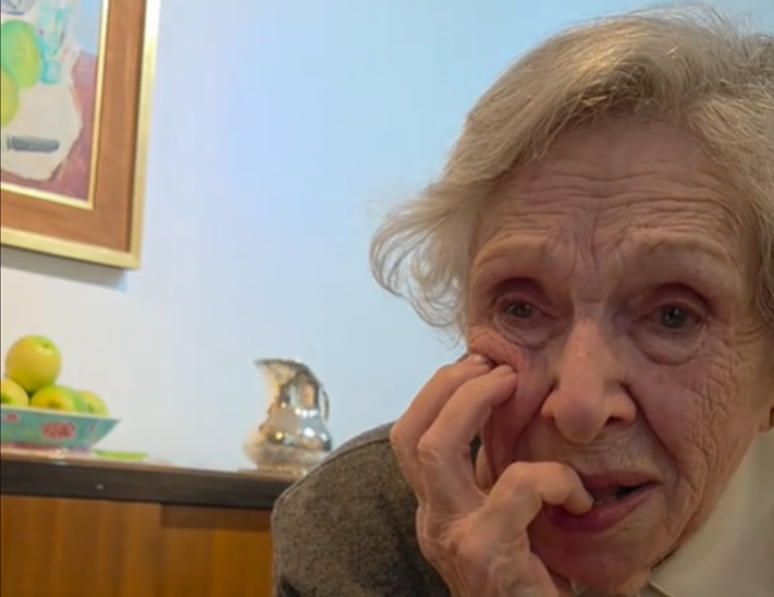 Baka (100) uz pomoć AI ponovo vidjela pokojnog muža 