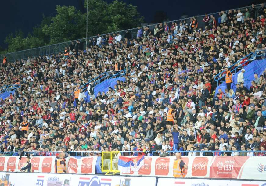 (VIDEO, FOTO) "Uprava, napolje" Borac doživio brodolom na Gradskom, bijesni navijači traže ostavke