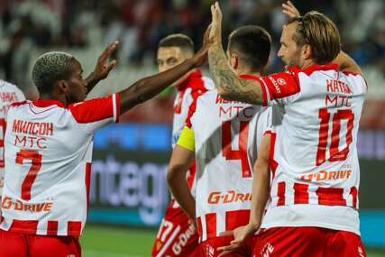 fudbaleri Crvene zvezde slave pogodak