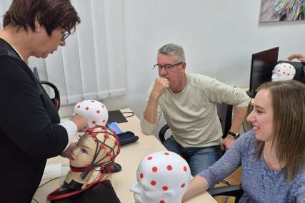 (FOTO) Pod pokroviteljstvom Vlade Đajića: Štićenici DSC u Frankfurtu na završnom polaganju za neuro EEG terapeuta