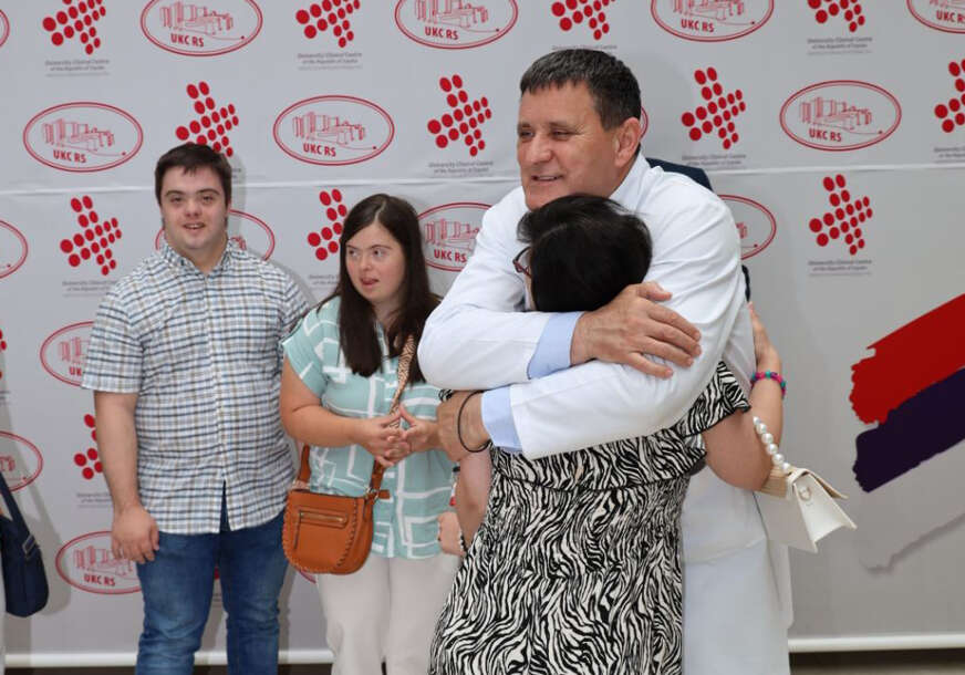 FOTO: USTUPLJENA FOTOGRAFIJA
