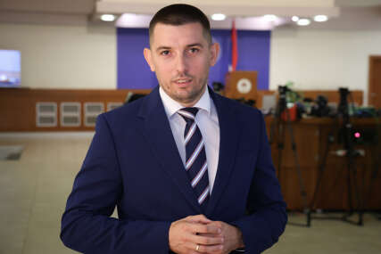 (VIDEO, FOTO) Šulić nudi novo rješenje: Može li aplikacija pomoći građanima da prežive poskupljenja?