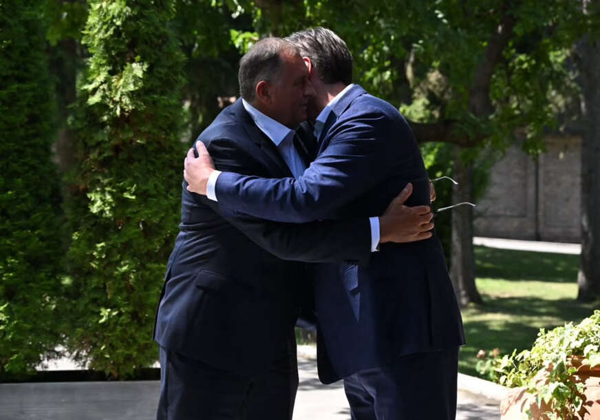 Vučić i Dodik