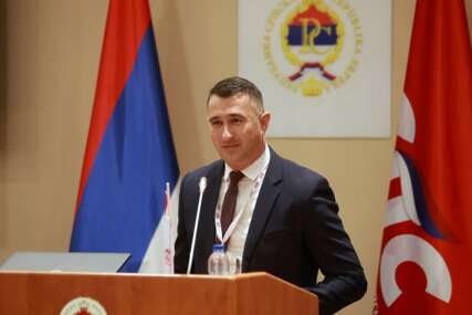 “Zabrana obnove kapele u Sanskom Mostu je SRAMNO KRŠENJE prava Srba” Miletić o DISKRIMINIACIJI srpskog naroda u FBiH