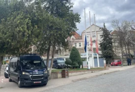 KRVOPROLIĆE NA PROSLAVI Ujak zapucao, ubio sestrića (14) i zeta, pa ODUZEO SEBI ŽIVOT, jake policijske snage na licu mjesta u Prilepu