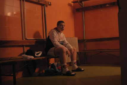 (VIDEO) ČUDO OD DJETETA Stefi ima samo 13 godina i već 4 snimljene pjesme, posljednjom pružio podršku košarkaškoj reprezentaciji pred Evropsko prvenstvo