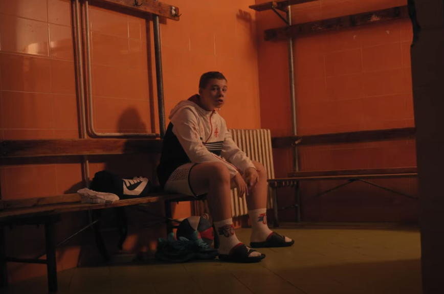 (VIDEO) ČUDO OD DJETETA Stefi ima samo 13 godina i već 4 snimljene pjesme, posljednjom pružio podršku košarkaškoj reprezentaciji pred Evropsko prvenstvo