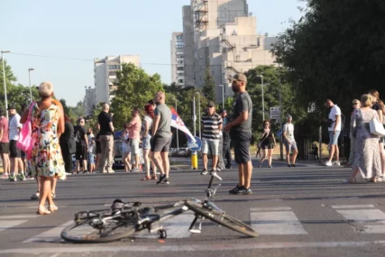 (FOTO) POČELE BLOKADE NA VIŠE LOKACIJA U BEOGRADU Studenti objavili mapu svojih aktivnosti, policija već reagovala