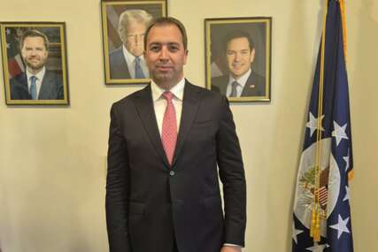 (FOTO) “Nova prilika za odnose sa SAD, ali i za glas Republike Srpske” Selak na prijemu u američkoj ambasadi