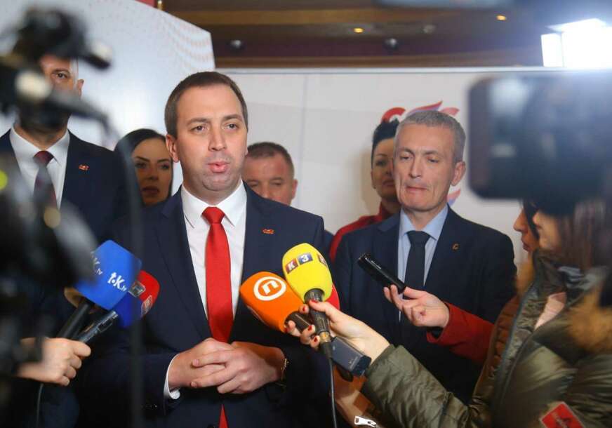 "Zašto niko NIJE ODGOVARAO" Selak podsjeća da je prošlo 10 godina od pokušaja atentata na Aleksandra Vučića